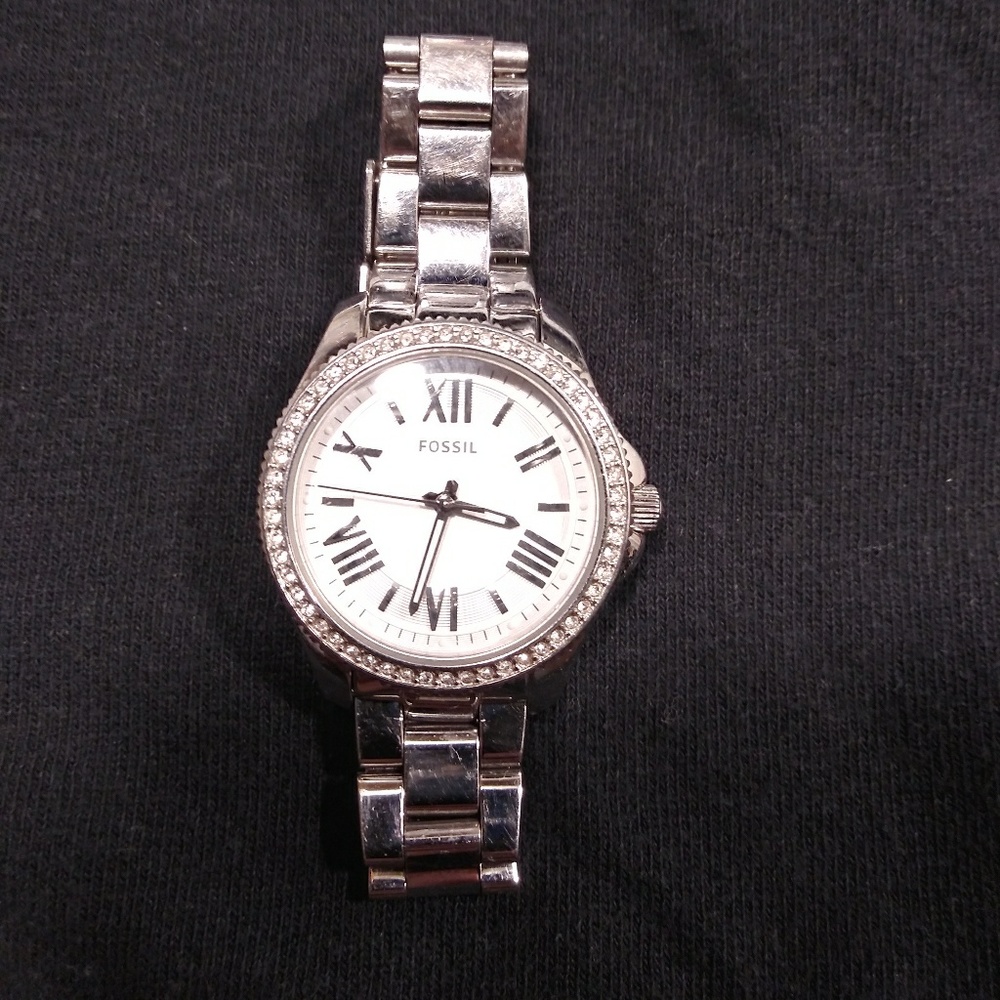 🔥SALE 💥Silver fossil cecile watch💥